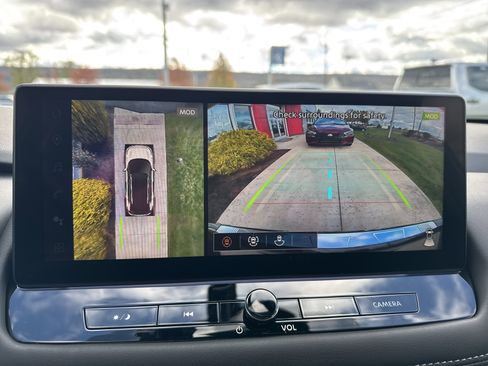 New 2026 Nissan Rogue Platinum image 24