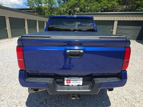 Certified 2024 Toyota Tacoma TRD Off-Road AWD/4WD image 6