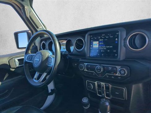 Used 2020 Jeep Wrangler Unlimited Sahara image 27