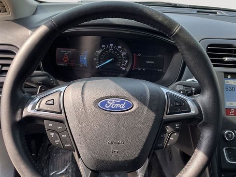 Used 2018 Ford Fusion SE w/ Equipment Group 201A FWD image 20
