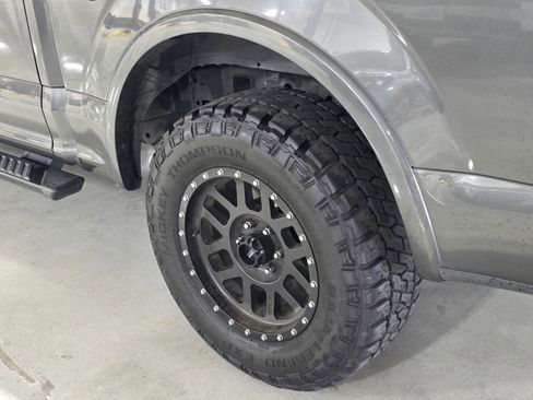 Used 2018 Ford F150 XLT image 8