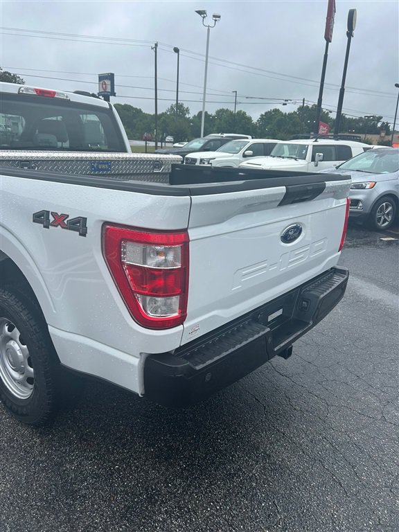 Used 2022 Ford F150 XL w/ Equipment Group 101A High AWD/4WD image 4