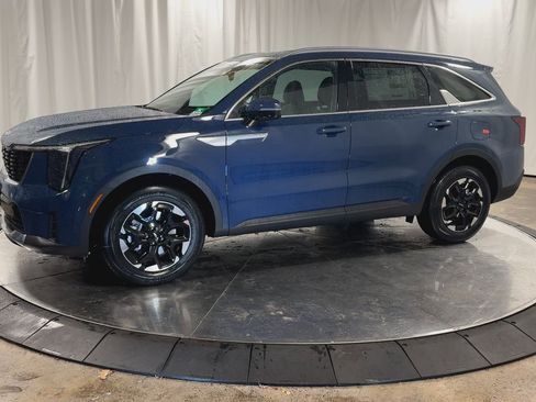 New 2026 Kia Sorento S image 5