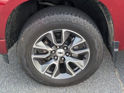 Used 2024 Chevrolet Silverado 1500 RST AWD/4WD image 13