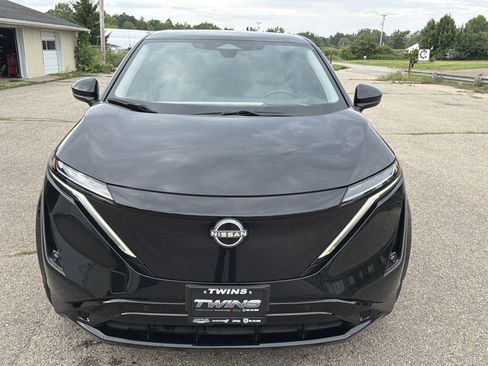 Used 2023 Nissan Ariya FWD image 10