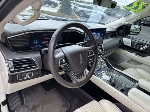 Used 2022 Lincoln Navigator L Black Label image 16