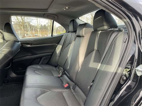 Used 2021 Toyota Camry XSE image 16