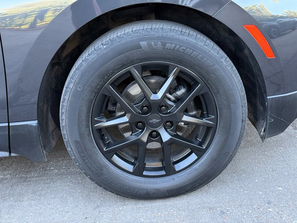 Used 2022 Chevrolet Equinox LT FWD image 39