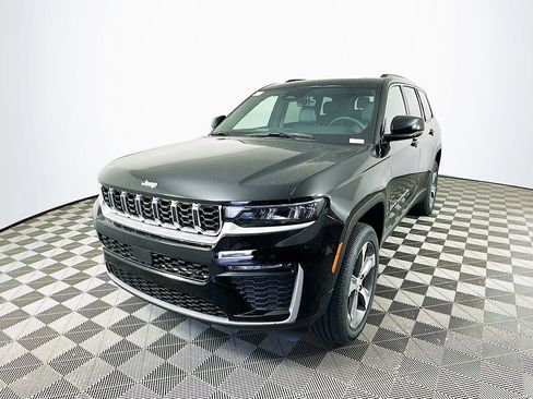 New 2026 Jeep Grand Cherokee L Limited AWD/4WD image 5