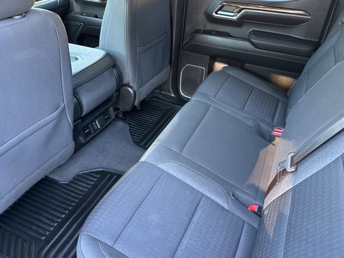 Used 2022 GMC Sierra 1500 SLE image 15