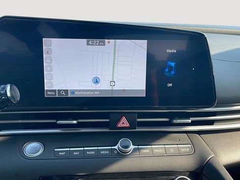 Certified 2024 Hyundai Elantra SEL FWD image 27