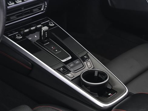 Certified 2024 Porsche 911 Targa 4S AWD/4WD image 32