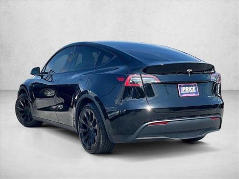 Used 2022 Tesla Model Y Long Range AWD/4WD image 12