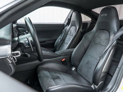 Certified 2014 Porsche 911 GT3 image 5