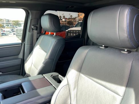 Used 2022 Toyota Tundra Platinum image 17