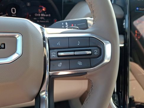 Used 2025 GMC Yukon XL Denali w/ Sun & Power Step Package AWD/4WD image 22