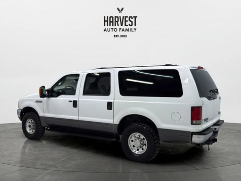 Used 2003 Ford Excursion XLT AWD/4WD image 3