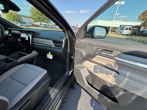 New 2026 GMC Terrain Elevation w/ Technology Package II image 33