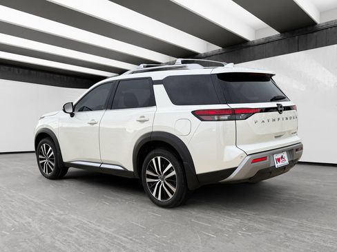 Used 2024 Nissan Pathfinder Platinum w/ Cargo Package FWD image 3