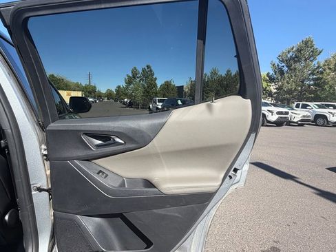 Used 2025 Chevrolet Equinox LT w/ Convenience Package II FWD image 13