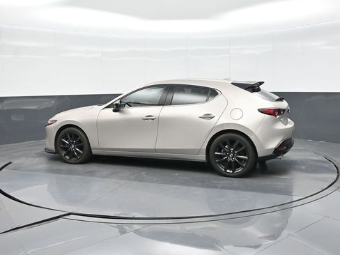 Used 2024 MAZDA MAZDA3 Hatchback w/Premium Plus Pkg image 5