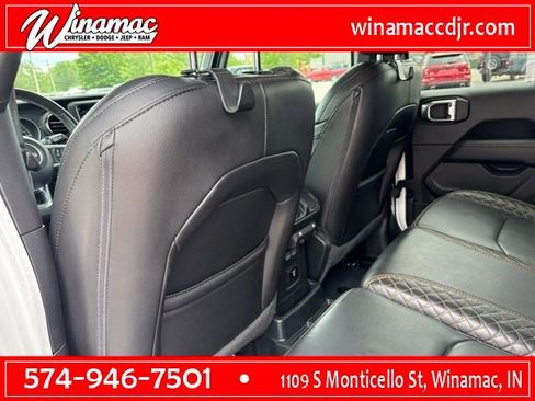 Used 2021 Jeep Wrangler Unlimited Sahara AWD/4WD image 11