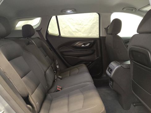 Used 2024 GMC Terrain SLE image 19