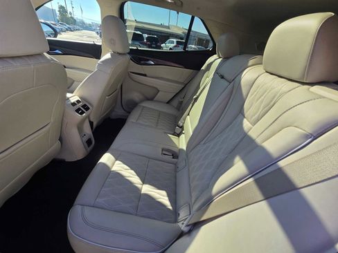 Used 2021 Buick Envision Avenir w/ Technology Package II image 20