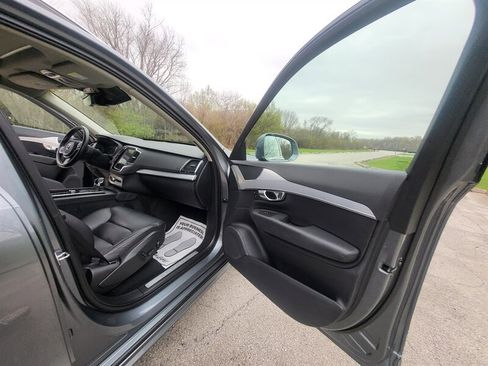 Used 2016 Volvo XC90 T5 Momentum image 27