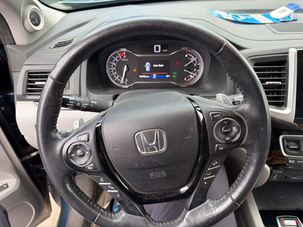 Used 2016 Honda Pilot Touring image 12