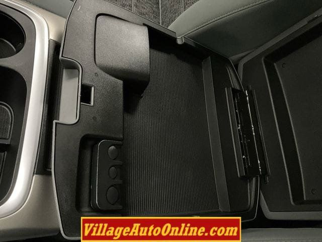 Used 2019 RAM 1500 Classic SLT w/ Luxury Group AWD/4WD image 23