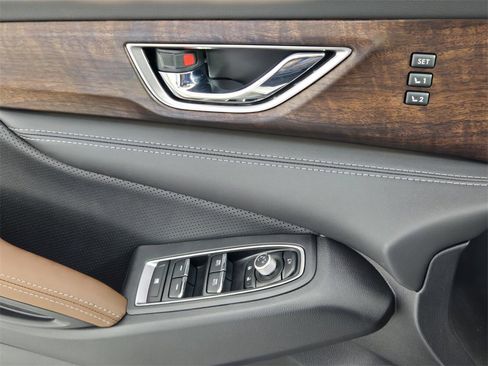 Certified 2025 Subaru Ascent Touring image 32