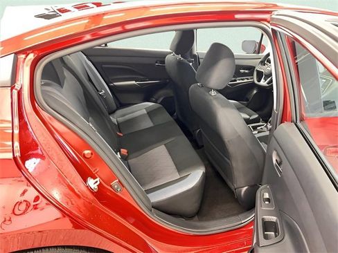 Used 2025 Nissan Versa SV image 12