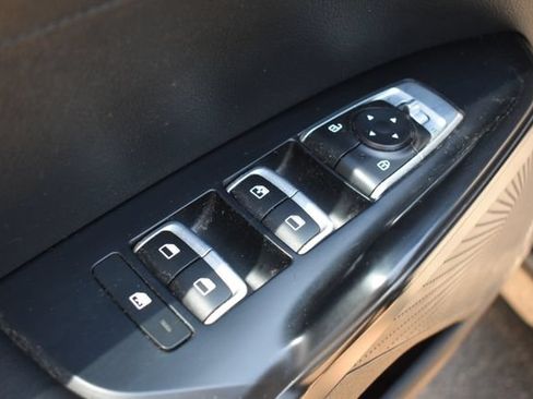 Used 2022 Kia K5 LX FWD image 18