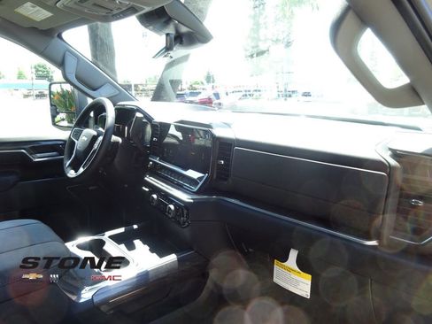 New 2026 Chevrolet Silverado 2500 LTZ w/ LTZ Convenience Package AWD/4WD image 17