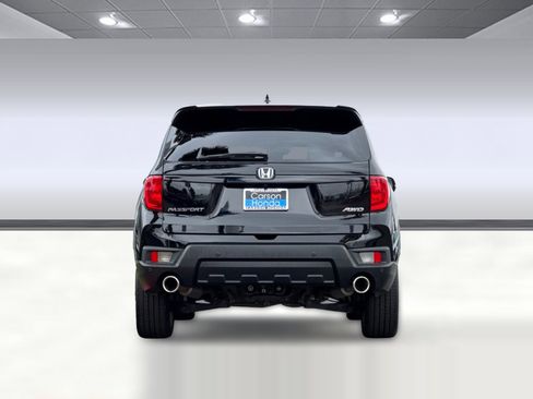 Certified 2025 Honda Passport EX-L image 9