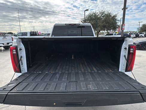 Used 2024 GMC Sierra 2500 Denali w/ Denali Reserve Package image 24