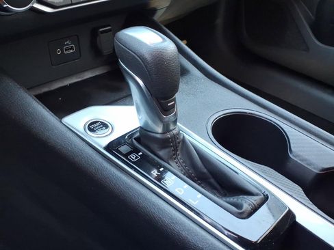 Used 2024 Nissan Altima 2.5 S image 15