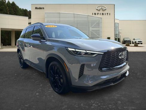 Certified 2025 INFINITI QX60 Luxe w/ Black Edition AWD/4WD image 3