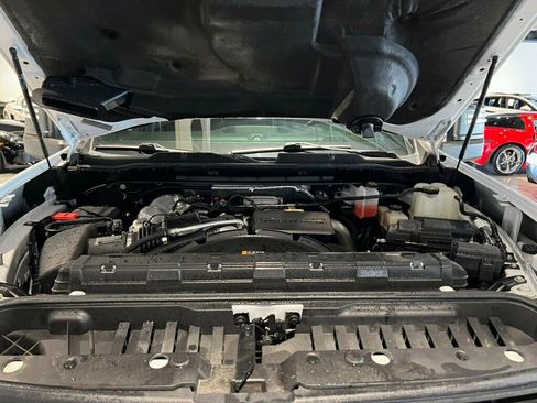 Used 2023 Chevrolet Silverado 2500 High Country image 9