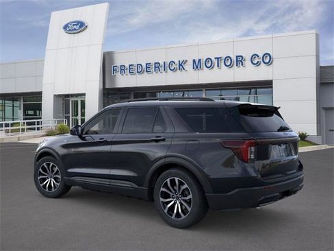 New 2025 Ford Explorer ST-Line image 4