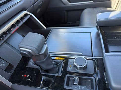 Used 2026 Toyota Sequoia Platinum image 23