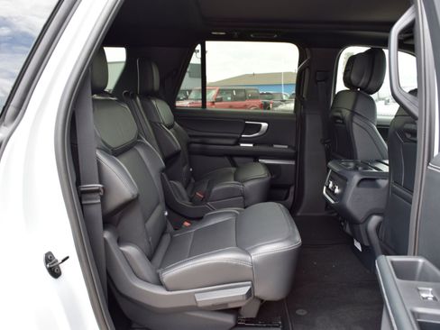 New 2026 Ford Expedition Max Platinum AWD/4WD image 24