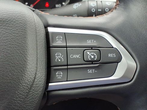 Used 2022 Jeep Compass Limited w/ Sun and Sound Group AWD/4WD image 29