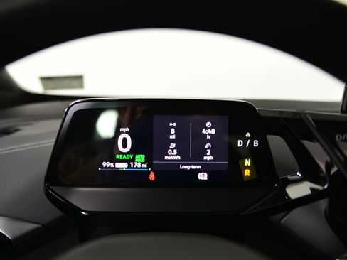 Used 2025 Volkswagen ID.4 Limited image 13