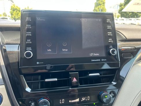 Certified 2022 Toyota Camry XLE FWD image 21