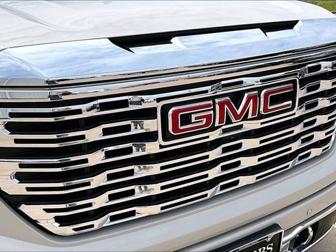 Used 2026 GMC Sierra 1500 Denali AWD/4WD image 35
