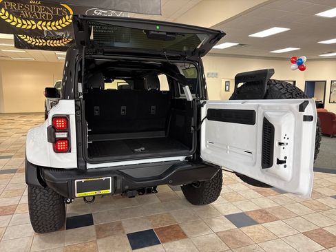 Used 2025 Ford Bronco Raptor AWD/4WD image 10