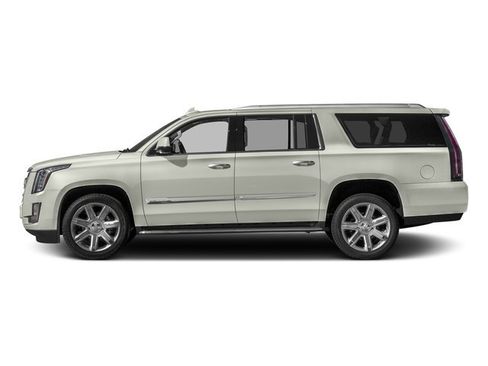 Used 2017 Cadillac Escalade ESV Platinum AWD/4WD image 3