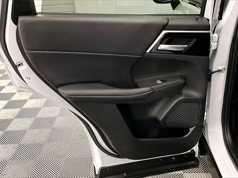 Used 2024 Mitsubishi Outlander Ralliart image 20